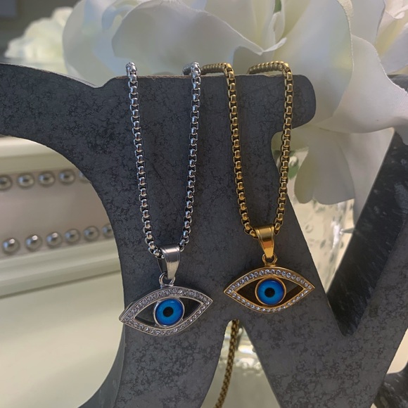 Mau Olho Pendant Chain - SILVER ONLY 1 LEFT - Picture 1 of 11